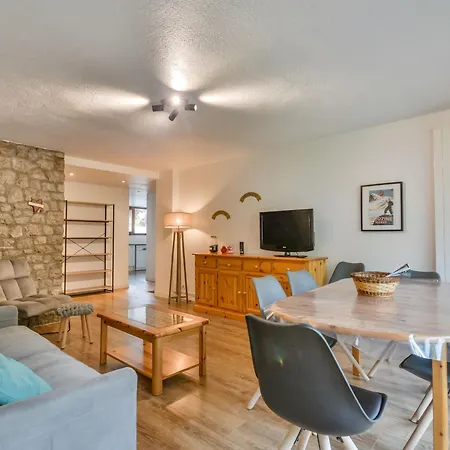 Appartement Morzine: Pour 8 Avec Parking Et Wifi Pres Du Centre - Fr-1-684-66 *
